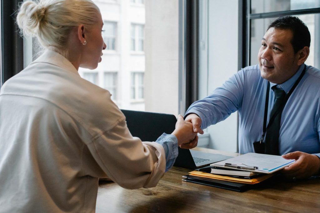 Navegando pela imigração baseada em emprego